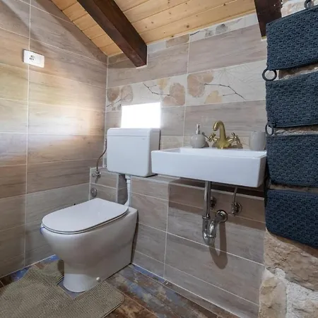 Family Friendly House With A Swimming Pool Bogatic, Krka - 17168 * Oklaj