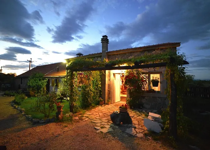 Family Friendly House With A Swimming Pool Bogatic, Krka - 17168 Ferienhaus