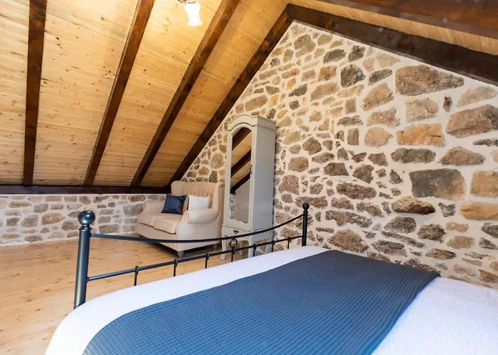 Family Friendly House With A Swimming Pool Bogatic, Krka - 17168 Ferienhaus